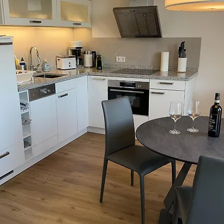Apartment Tor Zum *